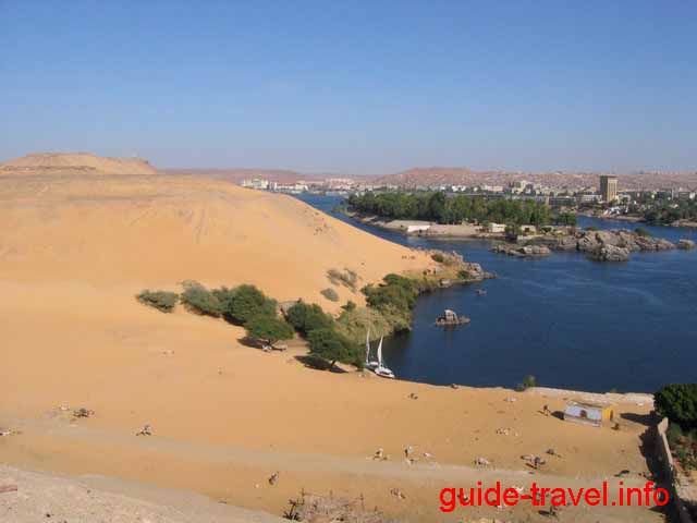 Пески Сахары на пообережье Асуана