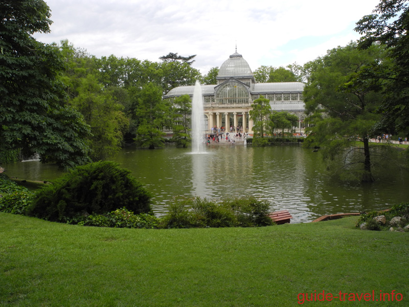 Мадридский парк Ретиро